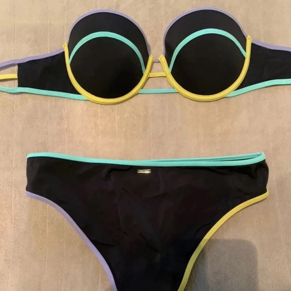 Color block Bikini by VICTORIA SECRET - Picture 3 of 5